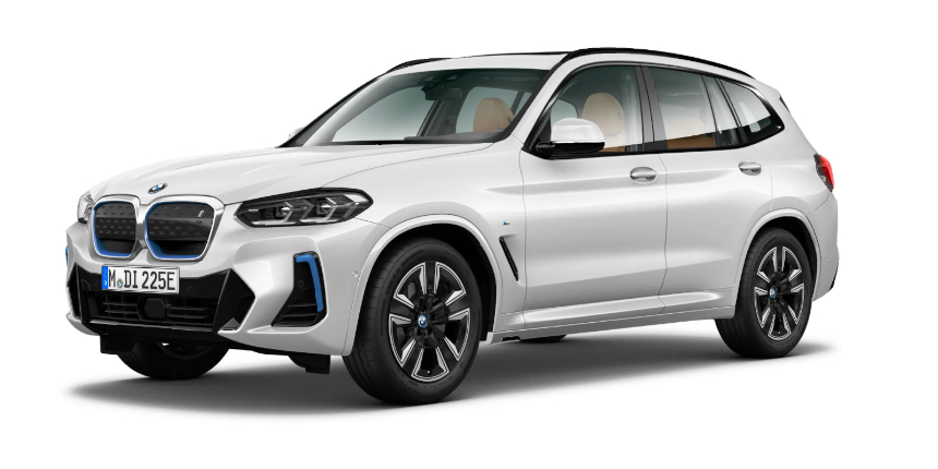 BMW iX3 z boku