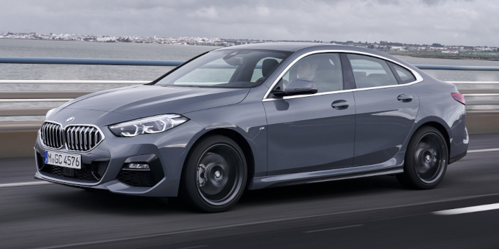 BMW řady 2 Gran Coupe z boku