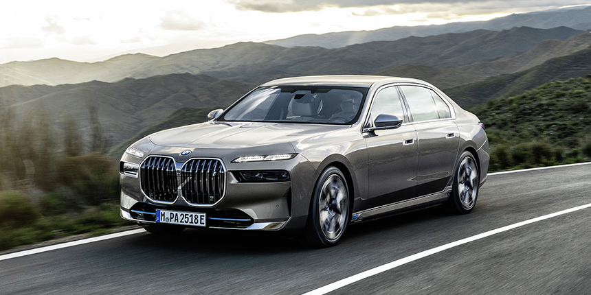 BMW FINANCIAL SERVICES PRO BMW ŘADY 2 GRAN COUPÉ. CENY, FINANCOVÁNÍ A LEASING PRVNÍHO BMW ŘADY 2 GRAN COUPÉ