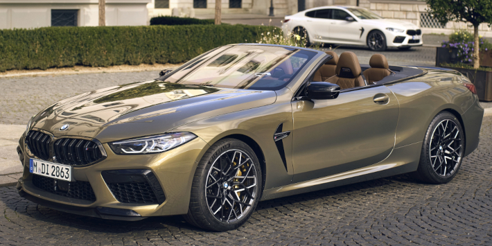 BMW M8 Cabrio z boku BMW M8 Cabrio z boku