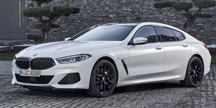 BMW řady 8 Gran Coupé z boku