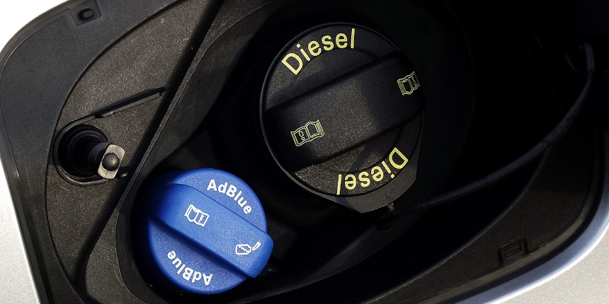 BMW BluePerformance s AdBlue®. BMW BluePerformance s AdBlue®.