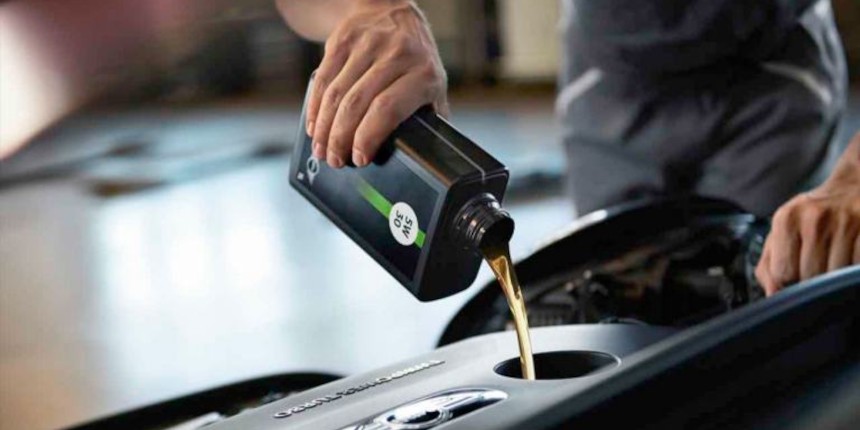 SERVISNÍ PROHLÍDKA MOTOROVÉHO OLEJE MINI OBSAHUJE: SERVISNÍ PROHLÍDKA MOTOROVÉHO OLEJE MINI OBSAHUJE: