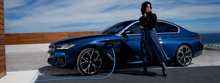 BMW ŘADY 5 SEDAN NABÍJENÍ BMW ŘADY 5 SEDAN NABÍJENÍ