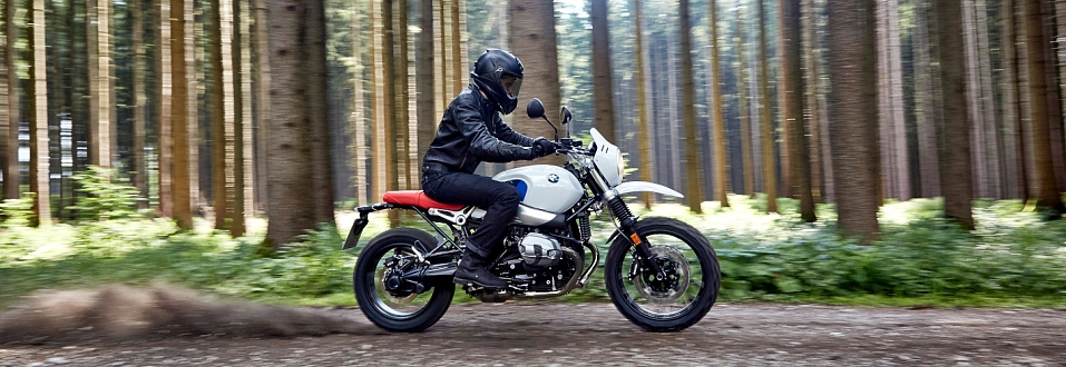 BMW R NINET URBAN G/S Z BOKU V LESE BMW R NINET URBAN G/S