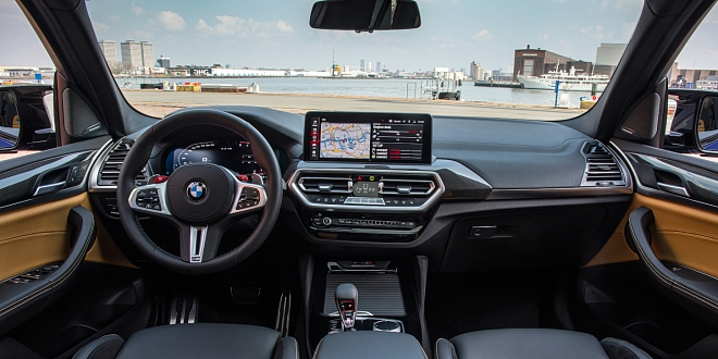 BMW X3 M Competition interiér BMW X3 M Competition interiér