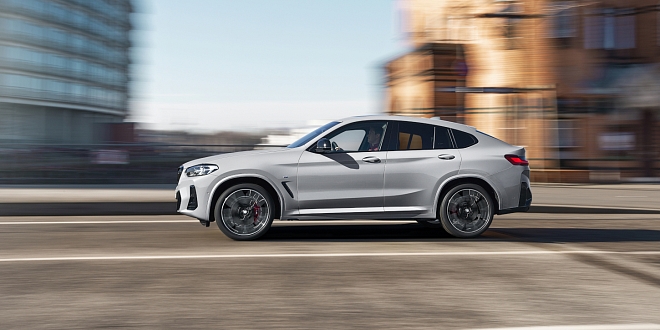 BMW X4 z boku BMW X4 z boku