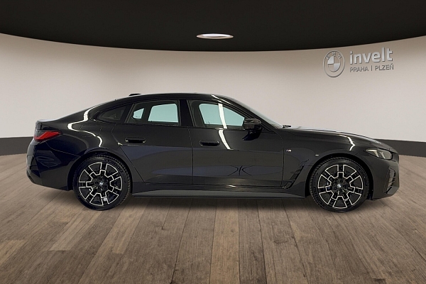 BMW i4 xDrive40