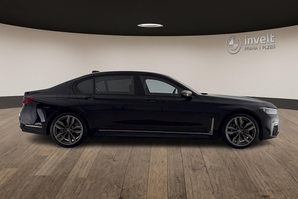 BMW M760Li xDrive