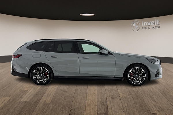 BMW i5 xDrive40 Touring