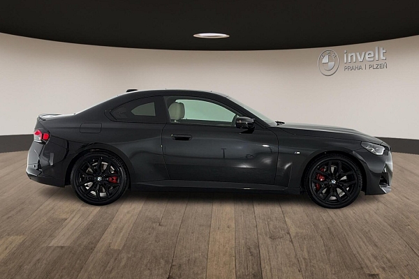 BMW M240i xDrive Coupe
