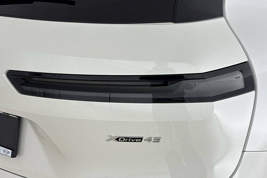 BMW iX xDrive45