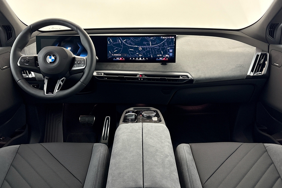 BMW iX xDrive45