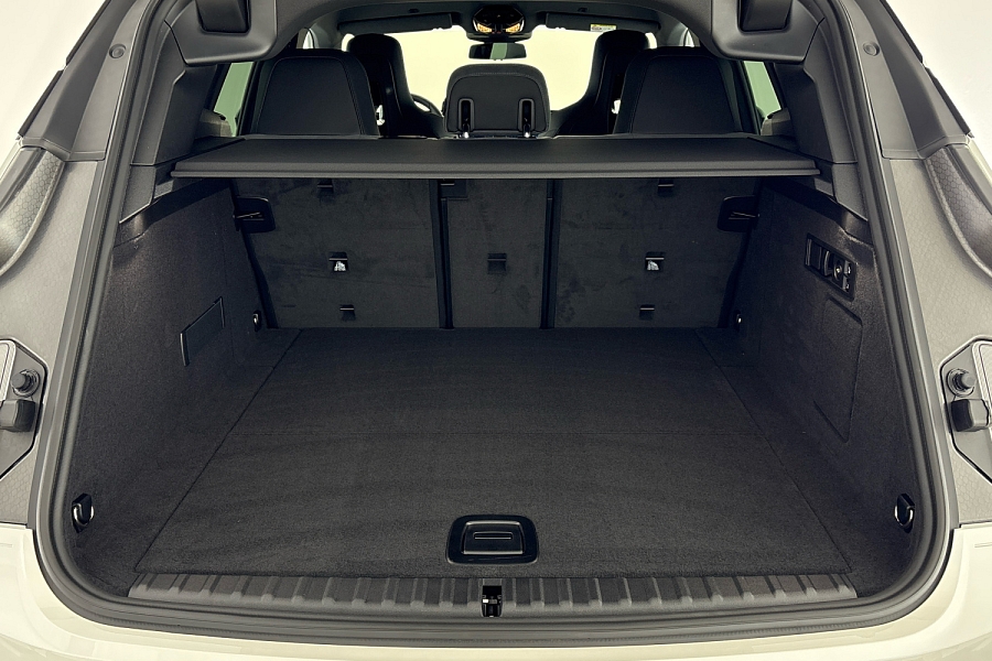 BMW iX xDrive45