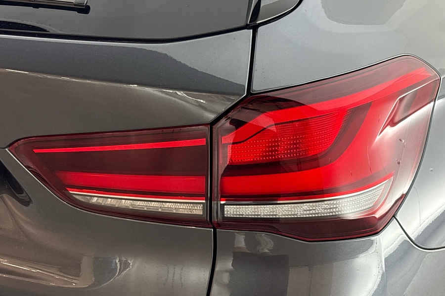 BMW X1 xDrive20i