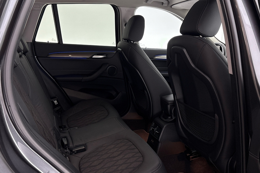 BMW X1 xDrive20i