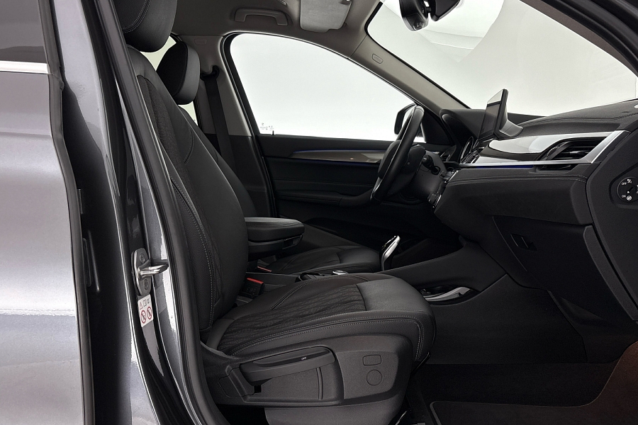 BMW X1 xDrive20i